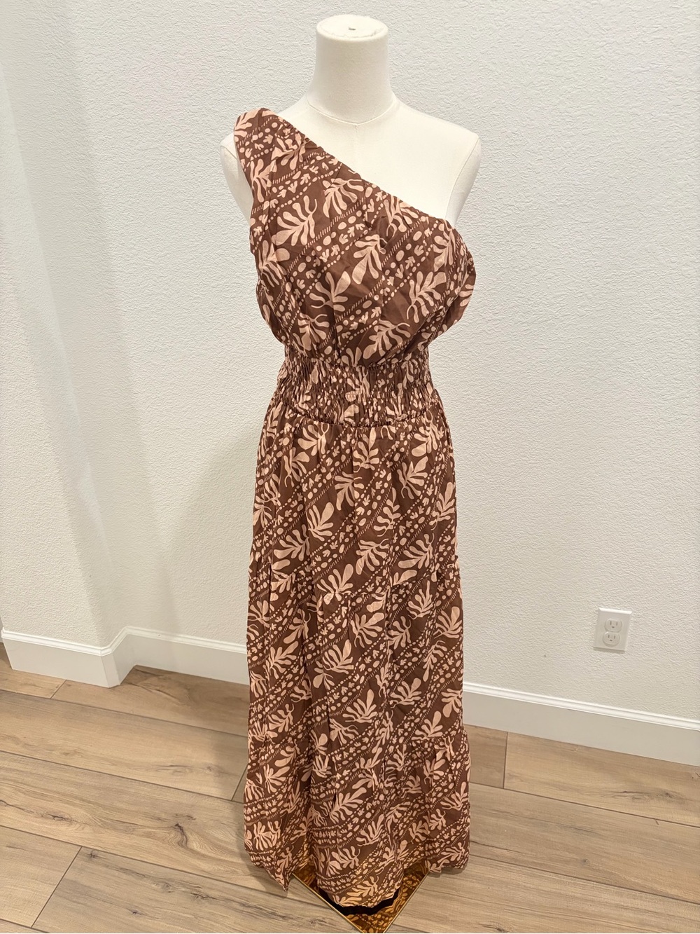 Charlie Holiday One-Shoulder Brown Floral Maxi Dress size 10